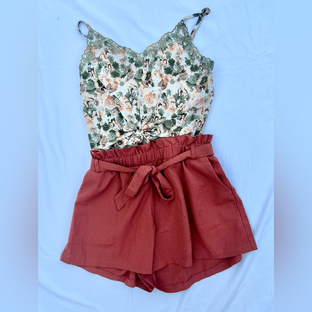 SHEIN 2pc Set Paperbag Pocket Shorts Belted S Floral Satin Cami Lace Inset XS - Picture 2 of 11